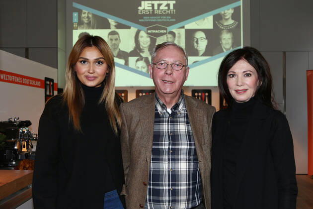 Wana Limar, Uwe Karsten Heye, Iris Berben at the press conference for Jetzt erst recht Gesicht Zeigen launches new online campaign Gesicht Zeigen Fuer ein weltoffenes Deutschland e V Copyright: xEventpressxRadkex