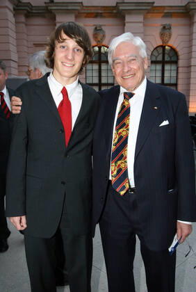 Birthday Reception 11 04 2005 Politician Dr Christian Schwarz Schilling CDU Grandson Matheus Nicolai at a reception for HelmutKohls 75th birthday, Deutsches Historisches Museum, Unter den Linden 2, Berlin 11 04 2005