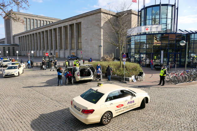 04 04 2021,Easter Sunday,Berlin,Germany,GER,Corona Impfzentrum Messe Berlin Hall 21 BioNTech