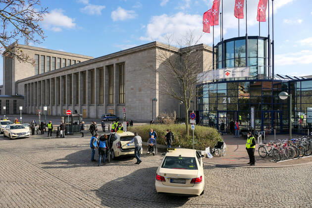 04 04 2021,Easter Sunday,Berlin,Germany,GER,Corona Impfzentrum Messe Berlin Hall 21 BioNTech