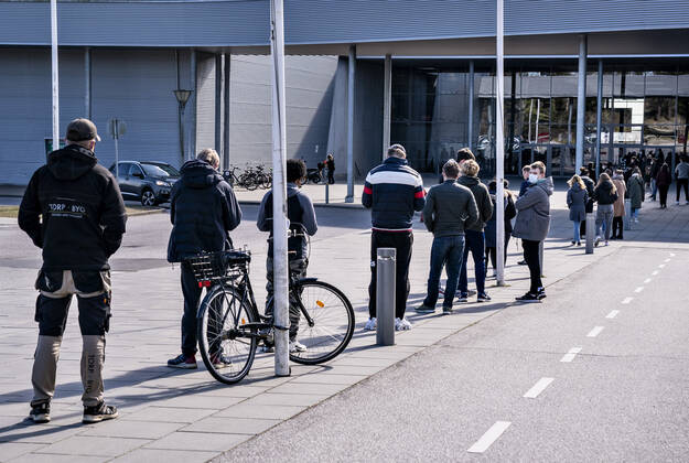 Long cow at Falck s lightning test, fast test center in Gigantium in Aalborg OEst, Tuesday 6 April 2021, Aalborg Jylland Copyright: HenningxBagger HenningxBaggerx COP109 spdk20210406-161229-L