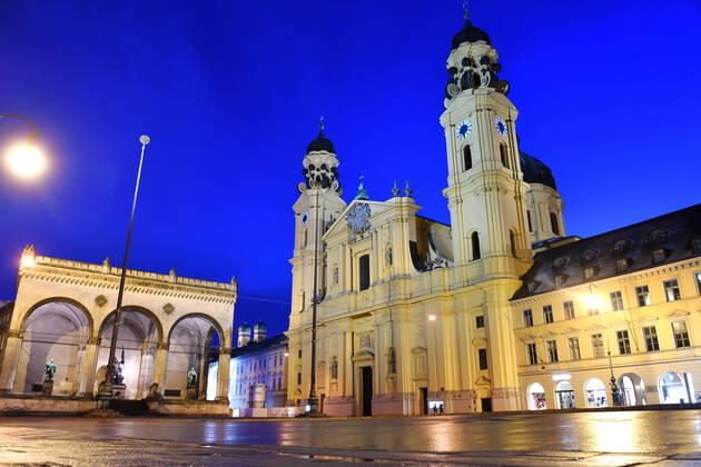 Theme image Is the bridge lockdown coming to break the third wave Deserted Odeonsplatz in Munich with Feldherrnhalle and Theatiner church on 06 04 2021 Night curfew,curfew,night shot,