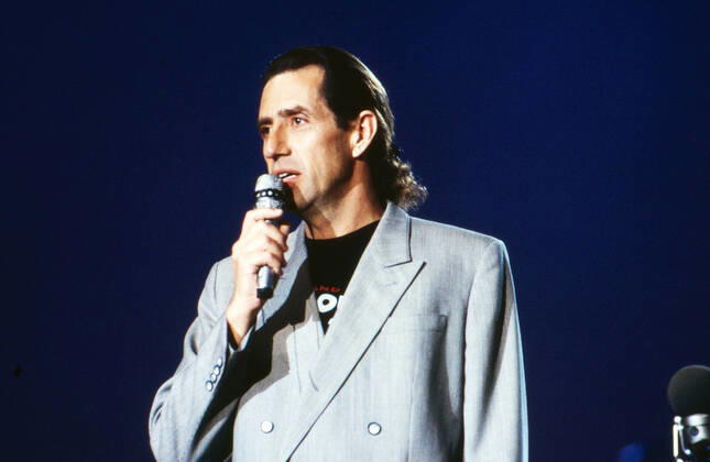 Berlin is music Berlin is music, opening show at the IFA in Berlin, Germany 1989, star guest Stephan Remmler, Berlin Berlin Germany Copyright: FrankxHempel Nur redaktionelle Nutzung. Editorial usage only. UnitedArchives19932410_06 EDITORIAL USE ONLY