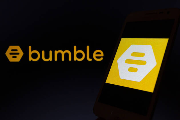 February 11, 2021, Asuncion, Paraguay: Illustration photo - Logo of Bumble, an online dating app, is displayed on a smartphone screen. Asuncion Paraguay - ZUMAc217 20210211_zip_c217_005 Copyright: xAndrexM.xChangx