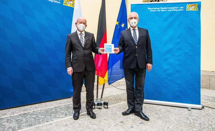 April 19, 2021, Munich, Bavaria, Germany: The Bavarian Verfassungsschutz (Secret Service, Office for the Protection of the Constitution) released the 2020 report detailing threats to the state of Bavaria and the country. Over the past year, conspiracy theorists, new age and wellness extremists, right-extremists, and various enemies of democracy have taken a leading role against the German state and society, with imagery such as the August 2020 storming of the Reichstag and May 2020 3,000 Corona rebels demonstrating at Marienplatz in Munch associated with it. Numerous participants in that storming come from the Bavarian scene and are radicalizing at increasing rates. Munich Germany - ZUMAb160 20210419_zbp_b160_045 Copyright: xSachellexBabbarx