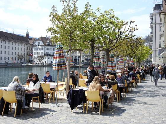 Photo Manuel Geisser 19 04 2021 Corona Pandemic Picture Restaurants with outdoor area can serve guests again City of Lucerne