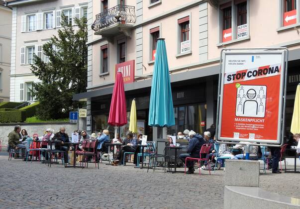 Photo Manuel Geisser 19 04 2021 Corona Pandemic Picture Restaurants with outdoor area can entertain guests again City of Lucerne Cafe Heini