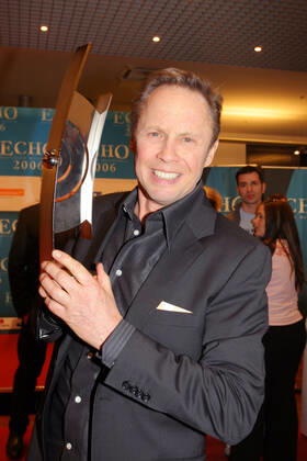 Echo Awards 12 03 2006 Saenger Peter Kraus, prize winner, at the Echo Awards ceremony, at the Hotel Estrel, Sonnenallee 225, Berlin 12 03 2006