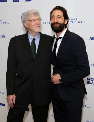 Adrien Brody mit Vater Elliot - Heroes Gala in Hotel Adlon in Berlin am 08.11.2014 Copyright: xJamesxColdreyx