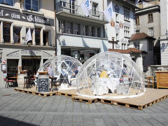 Photo Manuel Geisser 23 04 2021 Covit 19 Gastrobranche,Gastrobetriebe Lockdown , Creative ideas needed Picture Igloo garden in front of a restaurant Lucerne