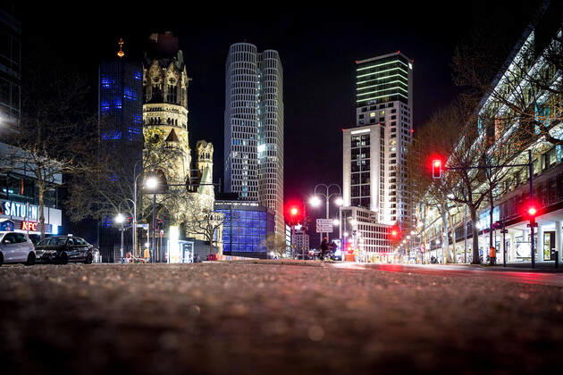 24 04 2021,Berlin,Germany,GER,there is a curfew tonight from 22 00 until 05 00 Kaiser Wilhelm Gedächtniskirche
