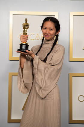 April 25, 2021, Los Angeles, California, USA: ChloÃ Zhao poses backstage with the Oscar for Directing during the live ABC Telecast of The 93rd Oscars at Union Station in Los Angeles. Los Angeles USA  - ZUMAz03_ 20210425_sso_z03_209 Copyright: xMattxPetit AMPASx