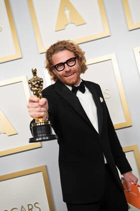 April 25, 2021, Los Angeles, California, USA: Tyler Perry accepts the Gene Hersholt Humanitarian Award during the live ABC Telecast of The 93rd Oscars at Union Station in Los Angeles. Los Angeles USA  - ZUMAz03_ 20210425_sso_z03_190 Copyright: xMattxPetit AMPASx