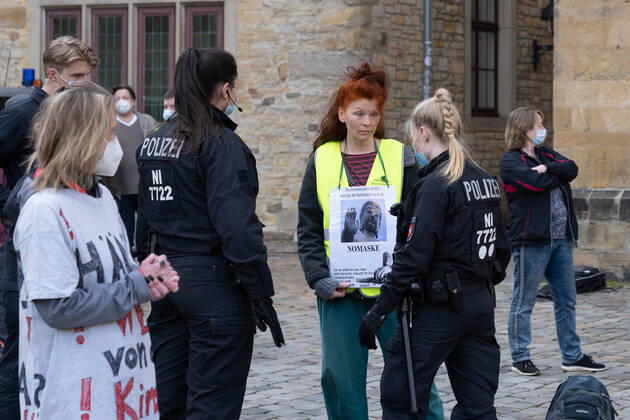 Osnabrueck, Germany 26 April 2021 Querdenker hold another Monday demonstration in Osnabrueck Today, Monday, the Querdenker held a demonstration in Osnabrueck Lower Saxony Copyright: xFotostandx xAndrexHavergox