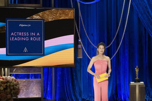 April 25, 2021, Los Angeles, California, USA: Actress RENEE ZELLWEGER presents the Oscar for Actress in a Leading Role during the live ABC Telecast of The 93rd Oscars at Union Station. Los Angeles USA  - ZUMA 20210425_mda_z03_1126 Copyright: xToddxWawrychukx