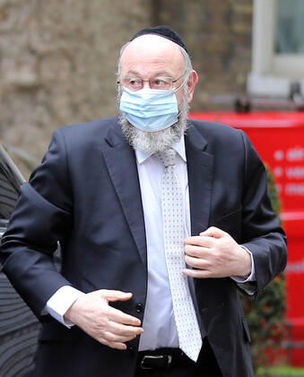 May 20, 2021, London, England, United Kingdom: Chief rabbi of the UK and Commonwealth EPHRAIM MIRVIS arrives at 10 Downing Street to meet with UK Prime Minister Boris Johnson. London United Kingdom - ZUMAs262 20210520_zip_s262_068 Copyright: xTayfunxSalcix