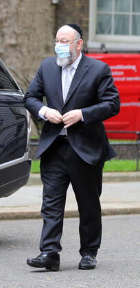 May 20, 2021, London, England, United Kingdom: Chief rabbi of the UK and Commonwealth EPHRAIM MIRVIS arrives at 10 Downing Street to meet with UK Prime Minister Boris Johnson. London United Kingdom - ZUMAs262 20210520_zip_s262_071 Copyright: xTayfunxSalcix
