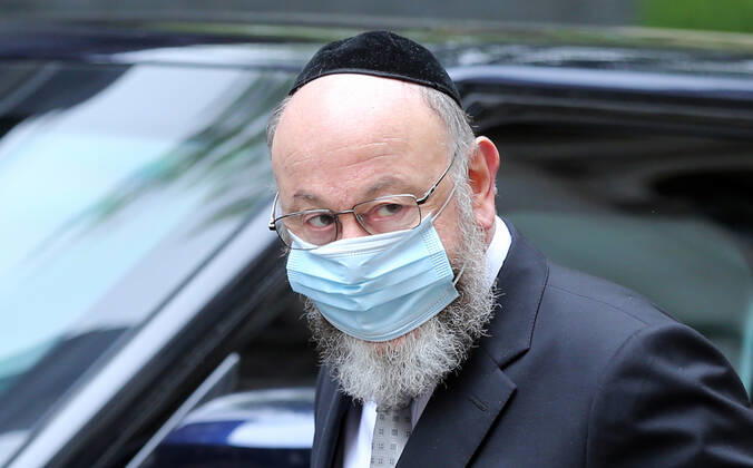 May 20, 2021, London, England, United Kingdom: Chief rabbi of the UK and Commonwealth EPHRAIM MIRVIS arrives at 10 Downing Street to meet with UK Prime Minister Boris Johnson. London United Kingdom - ZUMAs262 20210520_zip_s262_072 Copyright: xTayfunxSalcix