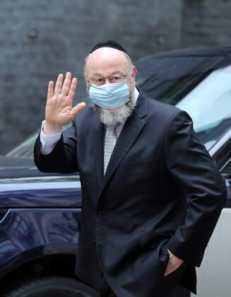 May 20, 2021, London, England, United Kingdom: Chief rabbi of the UK and Commonwealth EPHRAIM MIRVIS arrives at 10 Downing Street to meet with UK Prime Minister Boris Johnson. London United Kingdom - ZUMAs262 20210520_zip_s262_074 Copyright: xTayfunxSalcix