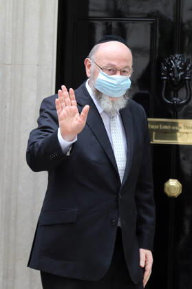 May 20, 2021, London, England, United Kingdom: Chief rabbi of the UK and Commonwealth EPHRAIM MIRVIS arrives at 10 Downing Street to meet with UK Prime Minister Boris Johnson. London United Kingdom - ZUMAs262 20210520_zip_s262_087 Copyright: xTayfunxSalcix
