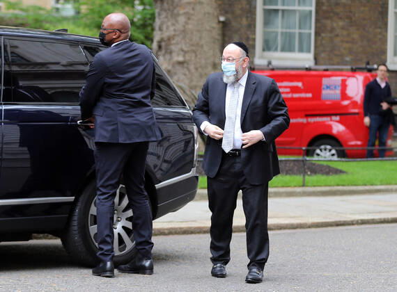 May 20, 2021, London, England, United Kingdom: Chief rabbi of the UK and Commonwealth EPHRAIM MIRVIS arrives at 10 Downing Street to meet with UK Prime Minister Boris Johnson. London United Kingdom - ZUMAs262 20210520_zip_s262_078 Copyright: xTayfunxSalcix
