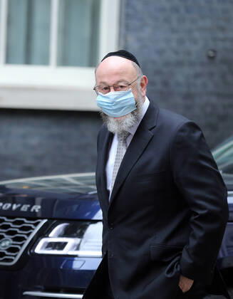 May 20, 2021, London, England, United Kingdom: Chief rabbi of the UK and Commonwealth EPHRAIM MIRVIS arrives at 10 Downing Street to meet with UK Prime Minister Boris Johnson. London United Kingdom - ZUMAs262 20210520_zip_s262_079 Copyright: xTayfunxSalcix