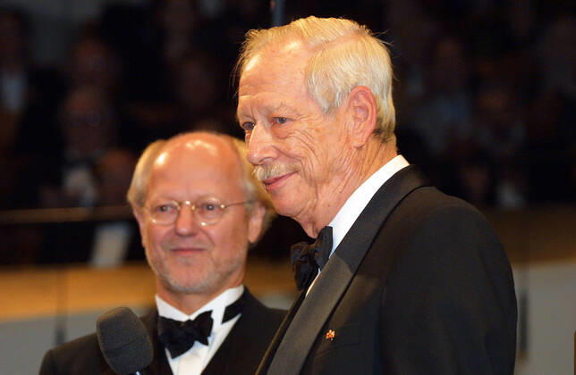 Jewish Museum 09 09 2001 Prof Dr Franz Xaver Ohnesorg Politicians Prof Dr Werner Michael Blumenthal, Museum Director, State Act for the ceremonial opening Jewish Museum in the Berlin Philharmonic Hall, Herbert von Karajan Strasse 1, Berlin 09 09 2001 XXX