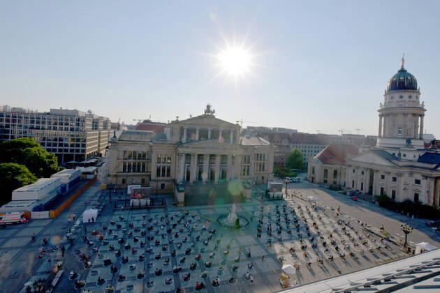 New production 200 years of FREISCHÜTZ View from above of the action from a hotel opposite New production 200 years of FREISCHÜTZ 1821 Open Air in front of the Konzerthaus, production by La Fura, chief conductor Christoph Eschenbach, a musical cinema evening, on a warm summer night with 500 guests sitting in a circle at the Gendarmenmarkt Berlin on 18 06 2021 Photopress Mueller