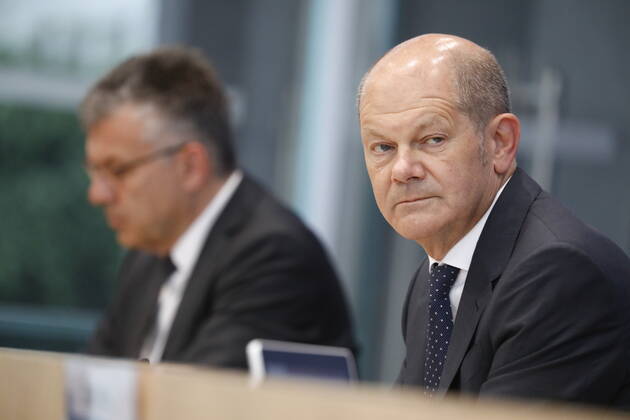 State Secretary Werner Gatzer, BMF, Federal Minister of Finance Olaf Scholz, Germany, Berlin, Federal Press Conference, Topic Government Draft for the Federal Budget 2022 and the Financial Plan until 2025