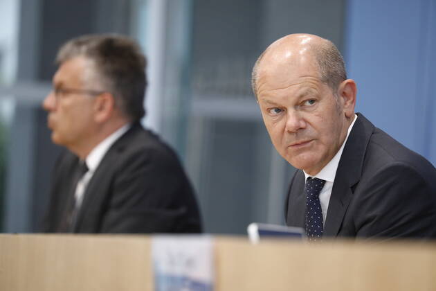 State Secretary Werner Gatzer, BMF, Federal Minister of Finance Olaf Scholz, Germany, Berlin, Federal Press Conference, Topic Government Draft for the Federal Budget 2022 and the Financial Plan until 2025
