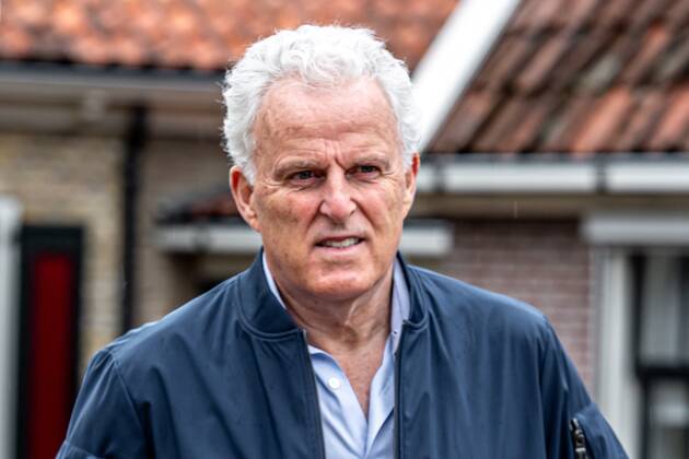 21 06 2021, De Rijp, The Netherlands Peter R de Vries during the set for the shooting of The Great Sinterklaas Film in De Rijp ANP Dutch Height Patrick Harderwijk  Copyright: xHollandsexHoogtex xPatrickxHarderwijkx x432855204x