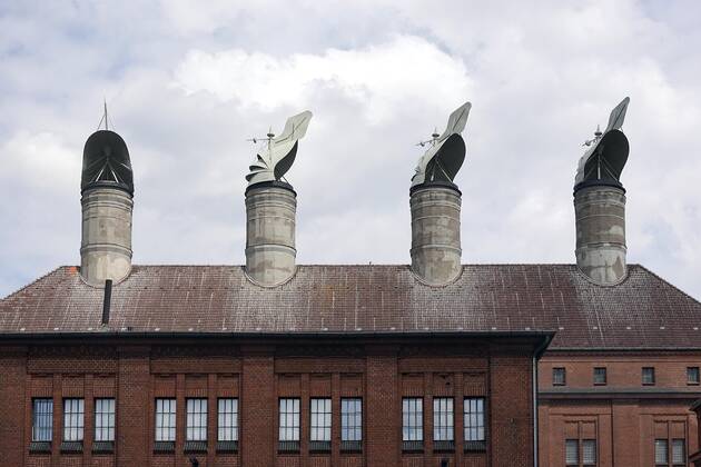 Chimneys of the former Schultheiß Malzfabrik, Berlin, Germany, Europe Copyright: imageBROKER/SiegraxAsmoel iblasm06961422.jpg