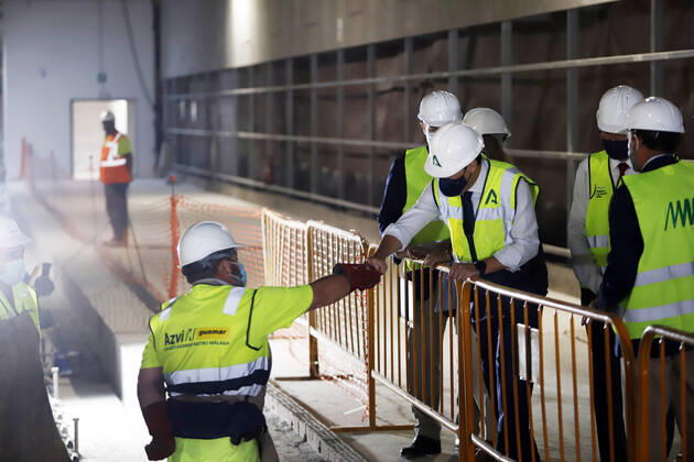 The president of the Junta de Andalucia, Juanma Moreno (c), attends the first welding of the track rail at the Atarazanas metro station. On 26 July 2021, in Malaga (Andalusia, Spain). 26 JULY 2021 Ãlex Zea LagenciaEP 07 26 2021 Malaga (Andalusia) Malaga (Andalusia) Spain Copyright: xÃlexxZeax 3855970