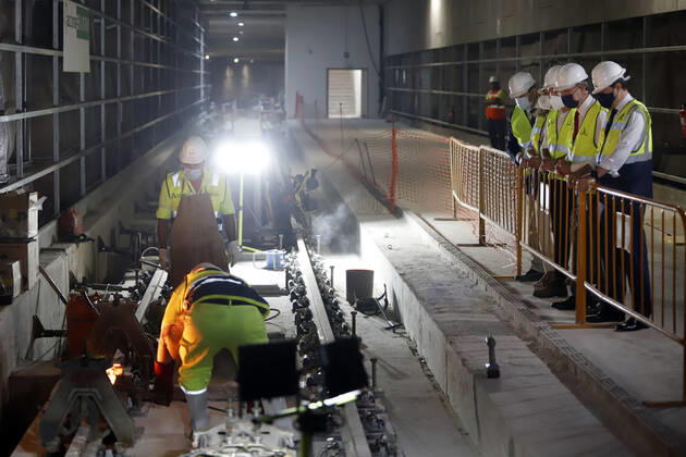 The president of the Junta de Andalucia, Juanma Moreno (1r), attends the first welding of the track rail at the Atarazanas metro station, in the image together with the Minister of Public Works, Marifran Carazo and the mayor of Malaga, Francisco de la Torre and the Minister of the Presidency Elias Bendodo. A, 26 July 2021, in Malaga (Andalusia, Spain). 26 JULY 2021 Ãlex Zea LagenciaEP 07 26 2021 Malaga (Andalusia) Malaga (Andalusia) Spain Copyright: xÃlexxZeax 3855998