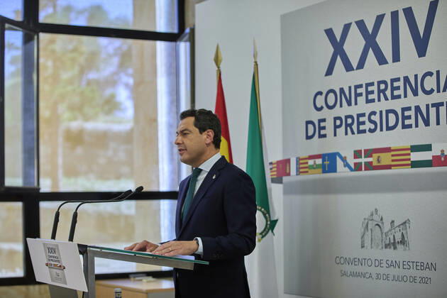 The President of the Junta de Andalucia, Juanma Moreno, gives a conference in the Aulario del Convento de San Esteban after the celebration of the XXIV Conference of Presidents, on 30 July 2021, in Salamanca, Castilla y Leon (Spain). The three main topics discussed at this extraordinary meeting, the highest political body for multilateral coordination, were the current situation of the COVID-19 pandemic, economic recovery, the distribution of European funds and the demographic challenge. The 24th Conference of Presidents has been marked mainly by the Catalan President s approach to this meeting and by the complaints of some Autonomous Communities, mainly from the PP, about the format of this meeting, criticising the fact that the head of Copyright: xJesusxHellinx 3862244