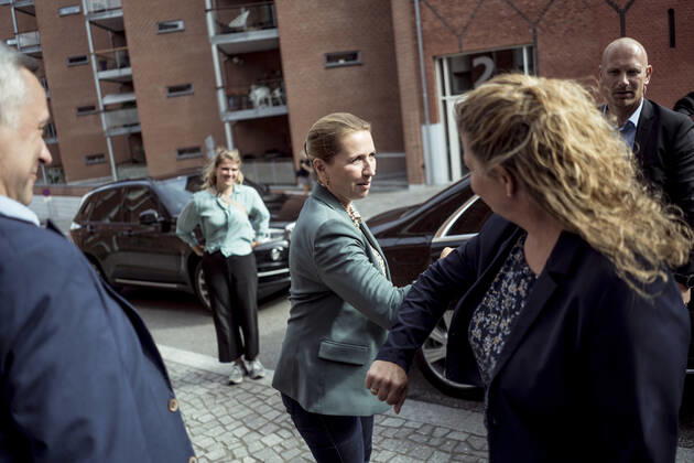 Prime Minister Mette Frederiksen S is visiting Torvet in Silkeborg on Saturday 14 August 2021 Mette Frederiksen will be received by the Social Democrats leading candidate in Silkeborg, Helle Gade, Silkeborg Denmark Copyright: MichaelDrost-Hansen,xmichaeldrosthansen@icloud.comxwww.michaeldrosthansen.com MichaelxDrost-Hansenx COP105 spdk20210814-115014-L