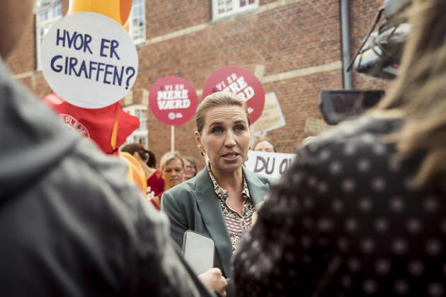 Prime Minister Mette Frederiksen S is visiting Torvet in Silkeborg on Saturday 14 August 2021, Silkeborg Denmark Copyright: MichaelDrost-Hansen,xmichaeldrosthansen@icloud.comxwww.michaeldrosthansen.com MichaelxDrost-Hansenx COP105 spdk20210814-120412-L