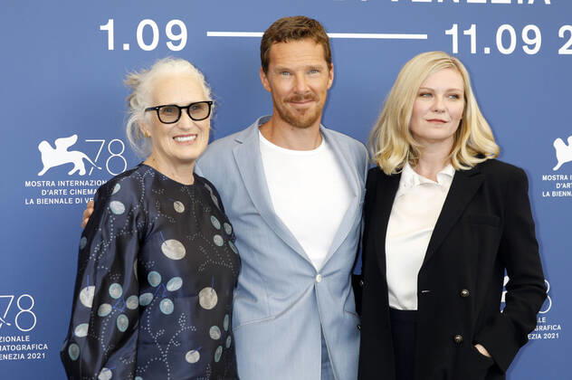 Jane Campion, Benedict Cumberbatch and Kirsten Dunst at the photocall for the feature film The Power of the Dog at the Biennale di Venezia 2021 78 Venice International Film Festival at Palazzo del Casino Venice, 02 09 2021 Foto:xD.xBedrosianx xFuturexImage