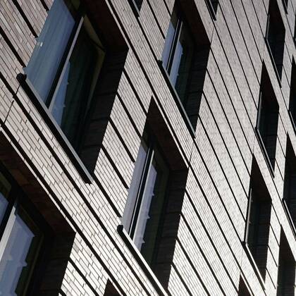 IMAGO Creative: Architektur in Berlin  office building with clinker facade in berlin, 22.02.2017 19:07:05, Copyright: xheiko119x Panthermedia20350269