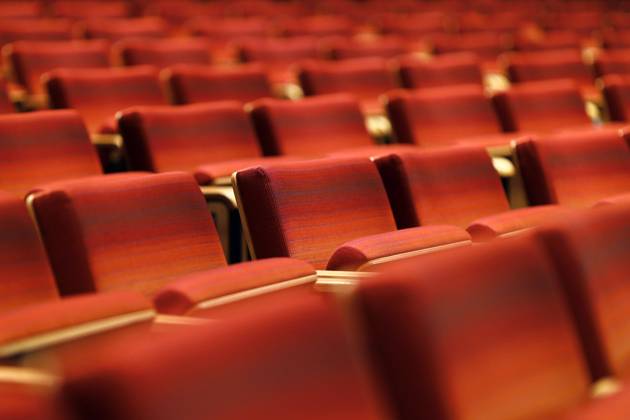 Empty rows of seats bear witness to the yawning emptiness in the Filmforum at the Museum Ludwig, where many film screenings had to be cancelled last year due to the pandemic The cultural sector has been hit hard economically by the corona pandemic and the accompanying corona rules such as 2G or 3G Topic image, symbol image Cologne, 14 09 2021 Foto:xC.xHardtx xFuturexImage