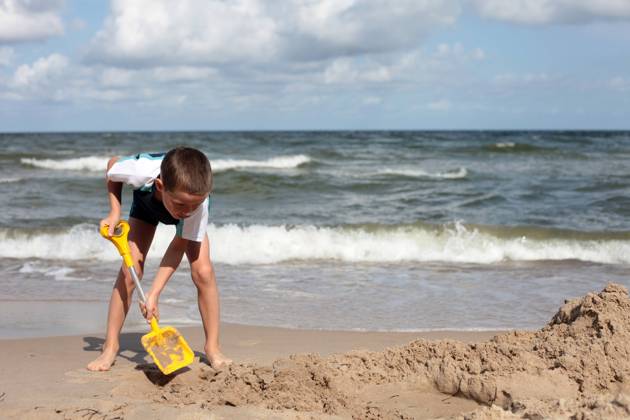 boy,dig,beach holiday,boys,digs,beach holidays ghg-fnm ,model released, Symbolfoto