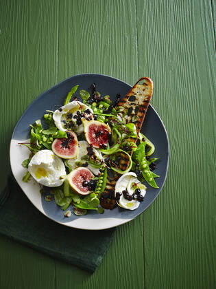 Plate of pea Salad - figs, balsamic glaze, burrata, micro herbs, asparagus and grilled sourdough bread, 12.02.2015, Copyright: xBRETTxSTEVENSx green background,close-up,copy space,overhead view,still life,simplicity,generosity,healthy eating,fresh,table,dish,savoury,food-and-drink,food,bread,fruit,fig,vegetable,asparagus,pea,meal,organic food,salad,nobody,nutrition,homemade,ready-to-eat,green,quality,delicious,vegetarian food,rustic food,balsamic vinegar,sourdough,micro herb,lad,char grilled,February 2015 Release,burrata,Freshness,Generosity,Quality,Simplicity,Homemade,Green,No People,Coloured Background,Green Background,Copy Space,Point Of View,Close-Up,High Angle View,Food,Bread,Ready-To-Eat,Fresh Produce,Fruit,Fig,Vegetable,Asparagus, Ref:IS09AP3LV