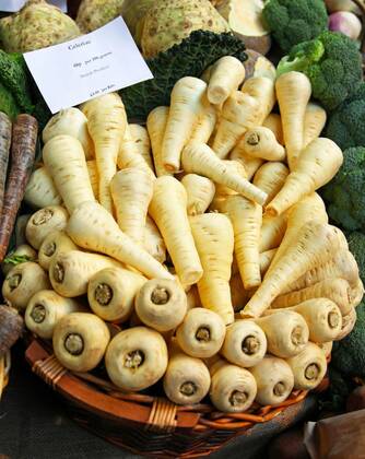  Parsnip, 12.10.2020, Copyright: xBaloncicix Panthermedia26201060