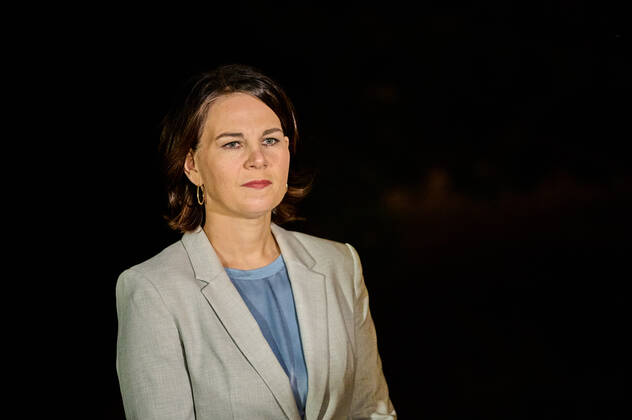 Annalena Baerbock Bündnis90 Die Grünen at a joint press statement after initial exploratory talks for a possible coalition to form a government in Berlin snapshot photography F Boillot