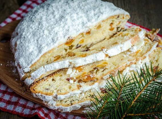  Stollen cake, 13.10.2020, Copyright: xAlex9500x Panthermedia26810987
