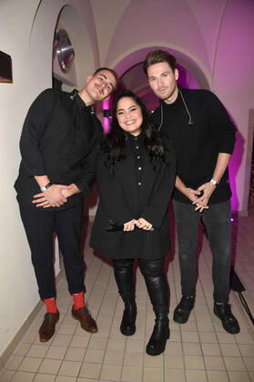 Bahar Kizil with her musicians at the 4 Iconista Award 2021 ceremony at Stadtbad Oderberger Berlin, 14 10 2021 Foto:xN.xKubelkax xFuturexImage