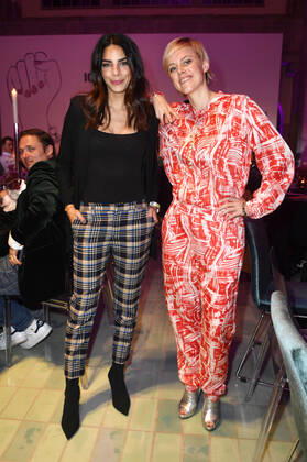 Lilli Hollunder and Johanna Keimeyer at the presentation of the 4 Iconista Award 2021 at the Stadtbad Oderberger Berlin, 14 10 2021 Foto:xN.xKubelkax xFuturexImage
