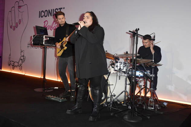 Bahar Kizil at the presentation of the 4 Iconista Award 2021 at the Stadtbad Oderberger Berlin, 14 10 2021 Foto:xN.xKubelkax xFuturexImage