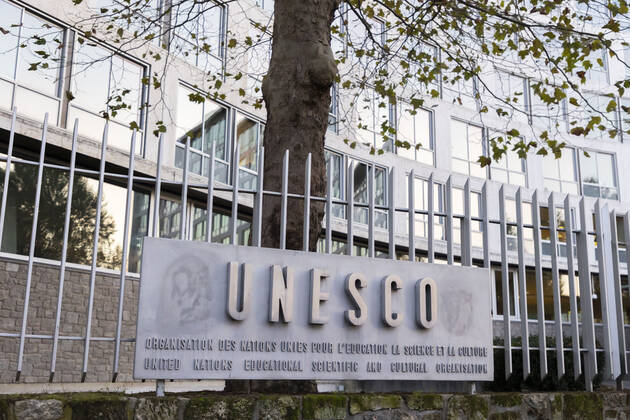 Paris, France October 11, 2021 - View of the UNESCO headquarters. The United Nations Educational, Scientific Organization is a specialized UN agency. Its objective, according to its constitutive act, is to contribute to the maintenance of peace and security by strengthening, through education, science and culture, collaboration between nations, in order to ensure universal respect for justice, of the law, of human rights POLITIQUE, UNESCO, SIEGE, ILLUSTRATION, GENERIQUE, ORGANISATION INTERNATIONALE, DIPLOMATIE, RELATIONS DIPLOMATIQUES, NATIONS UNIES, CULTURE, EDUCATION, ONU, PAIX, DIALOGUE, BUREAUX, PEUPLES, DROITS DE L HOMME, COOPERATION, AUDREY AZOULAY, AMBASSADEURS, REPRESENTATION DIPLOMATIQUE, LOGO  Copyright: xVincentxIsorex