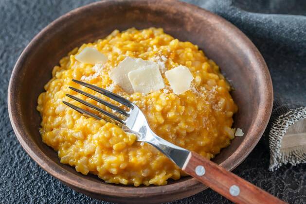 IMAGO Creative, Herbst, Food, Kürbis-Risotto Portion of pumpkin risotto, 13.10.2020, Copyright: xAlex9500x Panthermedia27577145